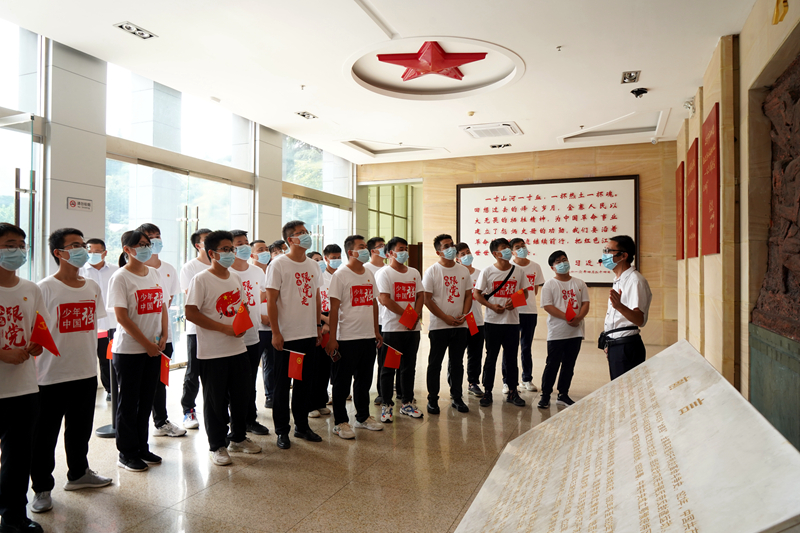 公司團委開展“喜迎二十大、永遠跟黨走、奮進新征程”主題團日活動7